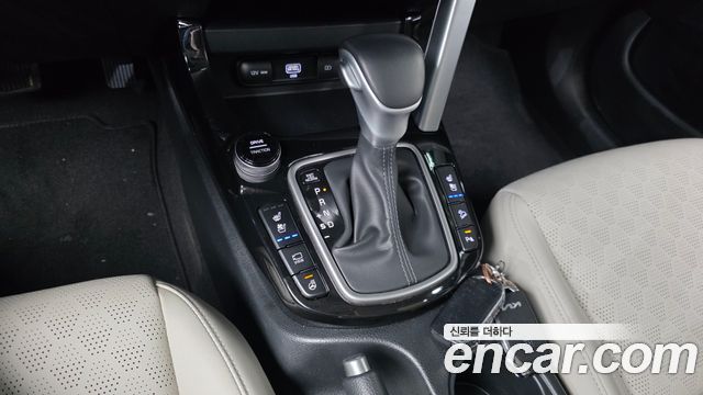 Kia Seltos 2023 — photo 9