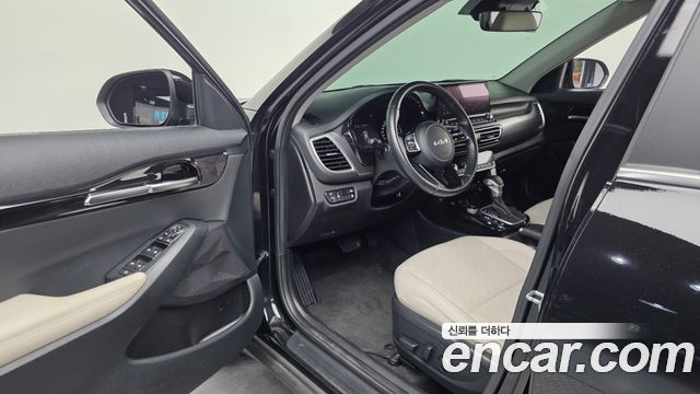 Kia Seltos 2023 — photo 10