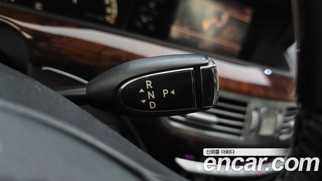 Mercedes-Benz S-Class 2008 — photo 9