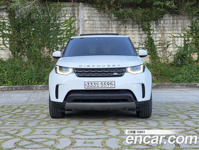 Land Rover Discovery 2019 — photo 4