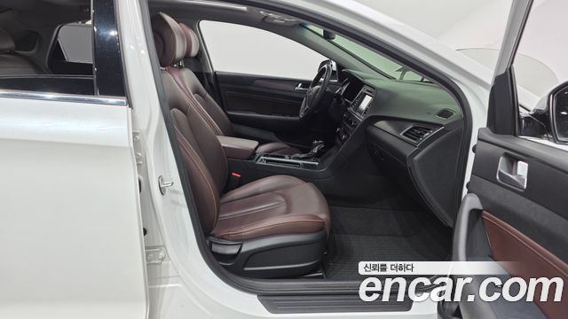 Hyundai Sonata 2017 — photo 17