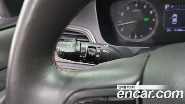 Hyundai Sonata 2017 — photo 19
