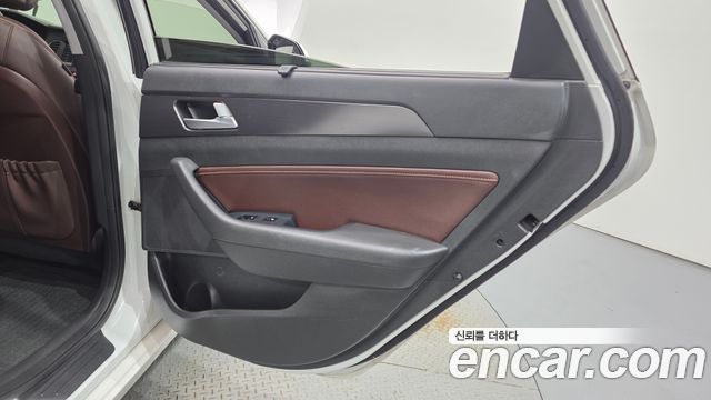 Hyundai Sonata 2017 — photo 15