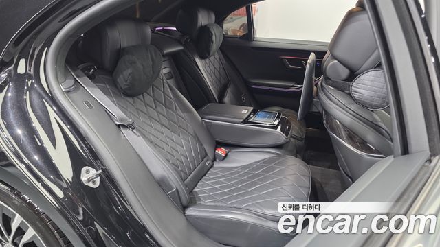 Mercedes-Benz S-Class 2021 — photo 18