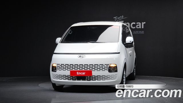 Hyundai Staria 2022 — photo 3
