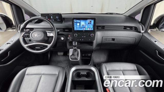 Hyundai Staria 2022 — photo 10