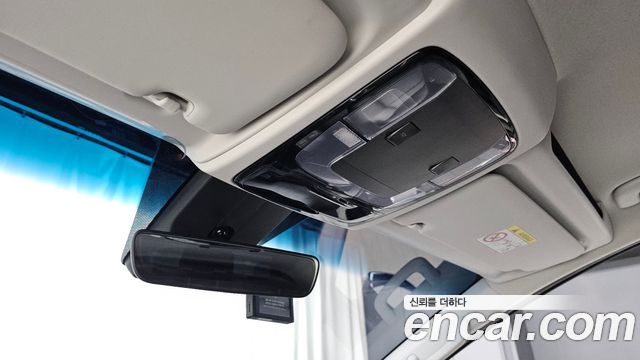 Hyundai Staria 2022 — photo 25