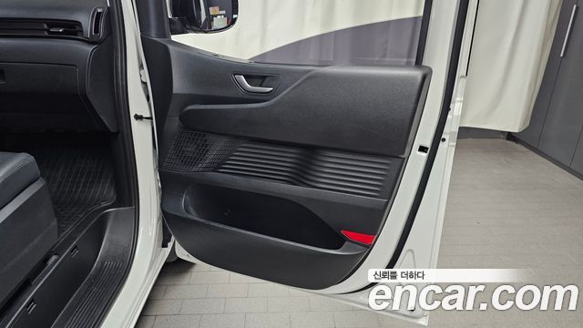 Hyundai Staria 2022 — photo 14