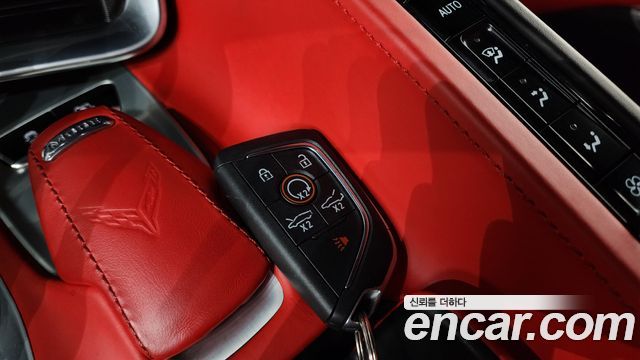 Chevrolet Corvette 2020 — photo 12