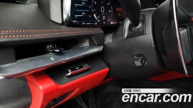Chevrolet Corvette 2020 — photo 14
