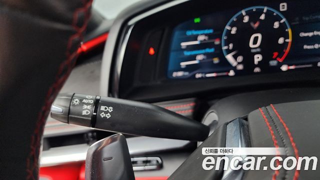 Chevrolet Corvette 2020 — photo 18
