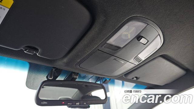 Hyundai AVANTE 2017 — photo 17