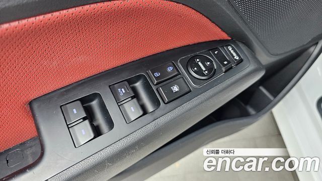 Hyundai AVANTE 2017 — photo 20