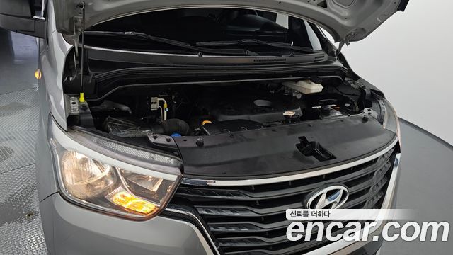 Hyundai Starex 2019 — photo 6