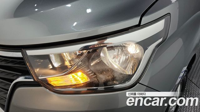 Hyundai Starex 2019 — photo 8
