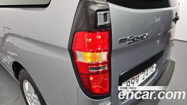 Hyundai Starex 2019 — photo 9