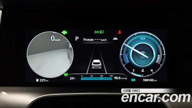 Hyundai Nexo 2023 — photo 11