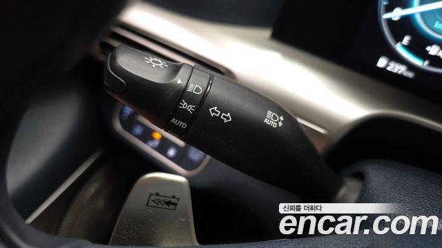Hyundai Nexo 2023 — photo 28