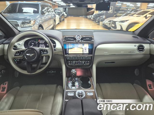 Bentley Bentayga 2023 — photo 5