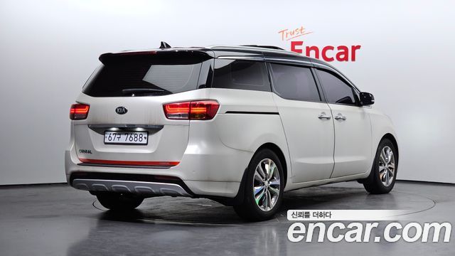 Kia Canival 2017 — photo 2