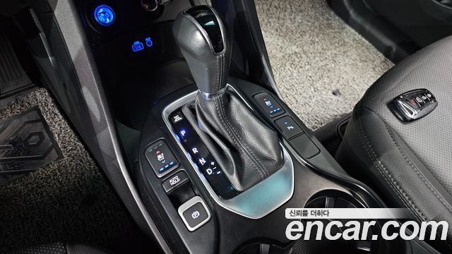 Hyundai Santafe 2018 — photo 12