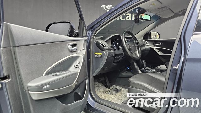 Hyundai Santafe 2018 — photo 13