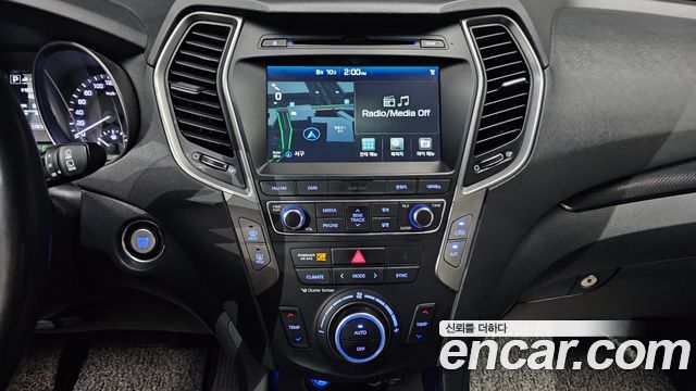 Hyundai Santafe 2018 — photo 20