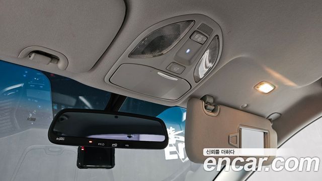 Hyundai Santafe 2018 — photo 24