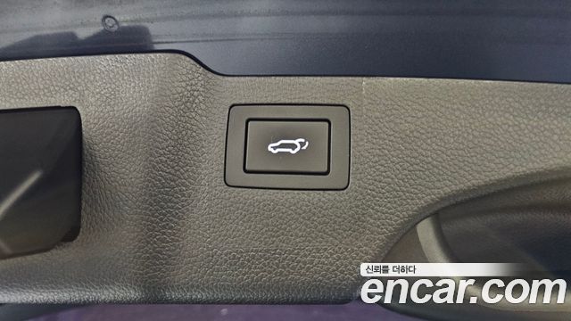 Hyundai Santafe 2018 — photo 25