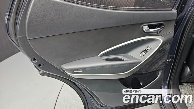 Hyundai Santafe 2018 — photo 15