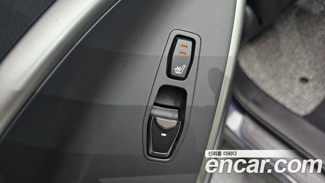 Hyundai Santafe 2018 — photo 27