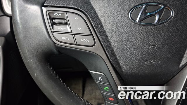 Hyundai Santafe 2018 — photo 29