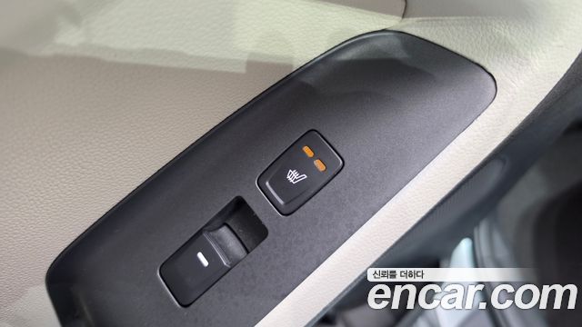 Kia K3 2015 — photo 20