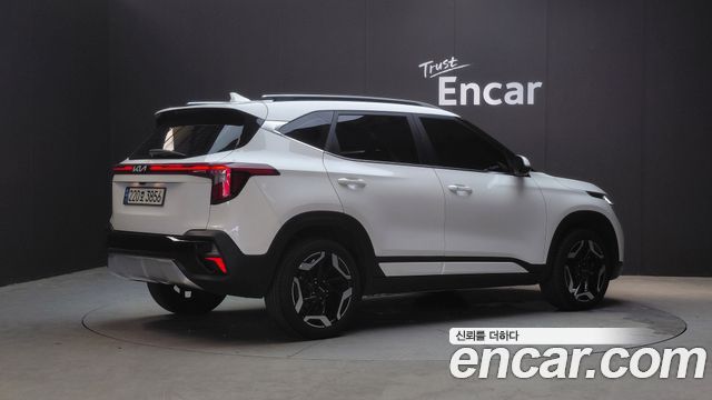Kia Seltos 2023 — photo 2
