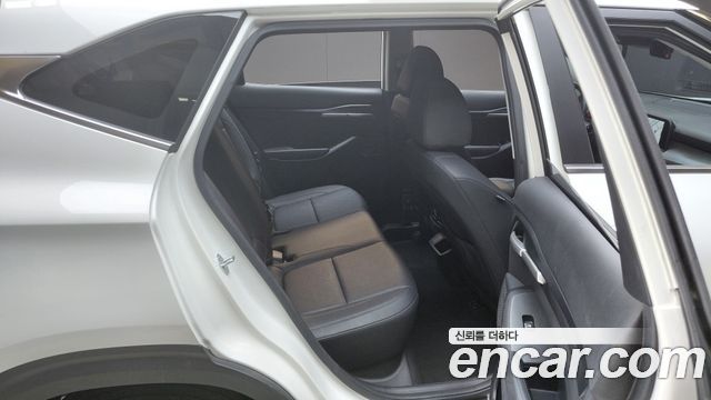Kia Seltos 2023 — photo 16