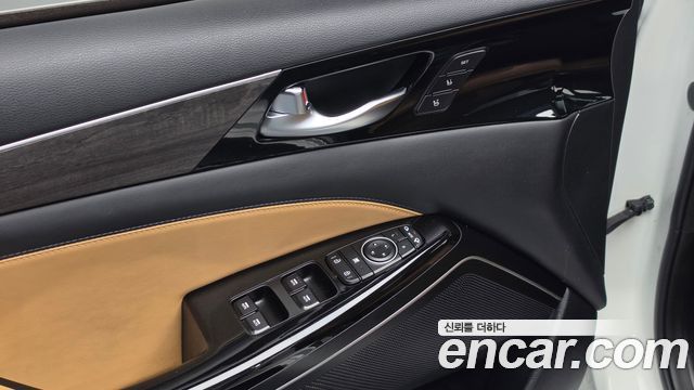 Kia K7 2020 — photo 17