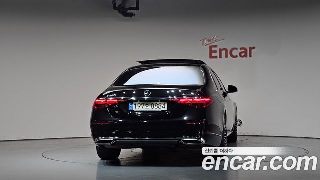 Mercedes-Benz S-Class 2023 — photo 4