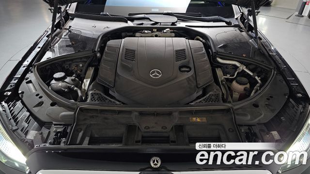Mercedes-Benz S-Class 2023 — photo 6