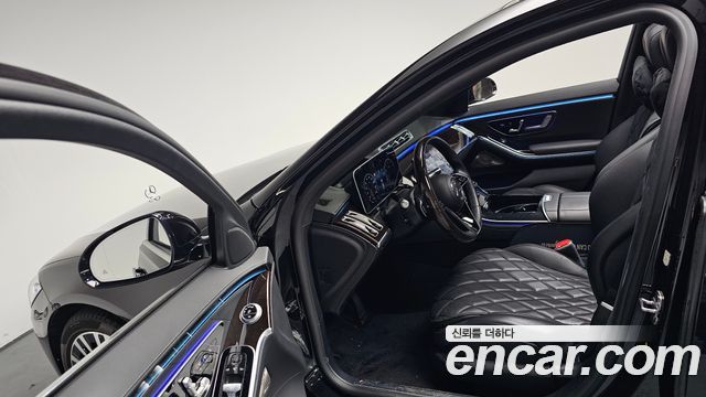 Mercedes-Benz S-Class 2023 — photo 13