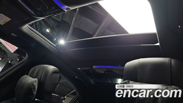 Mercedes-Benz S-Class 2023 — photo 24