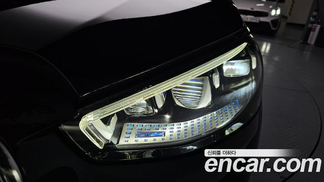Mercedes-Benz S-Class 2023 — photo 8