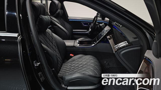 Mercedes-Benz S-Class 2023 — photo 16