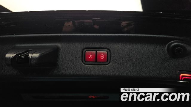 Mercedes-Benz S-Class 2023 — photo 27