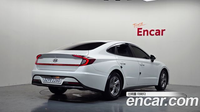 Hyundai Sonata 2022 — photo 2