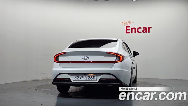 Hyundai Sonata 2022 — photo 4