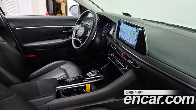 Hyundai Sonata 2022 — photo 28