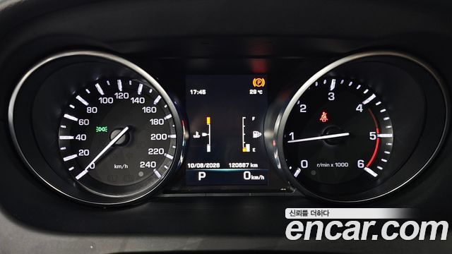 Land Rover Discovery Sport 2016 — photo 8