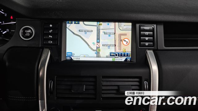 Land Rover Discovery Sport 2016 — photo 14