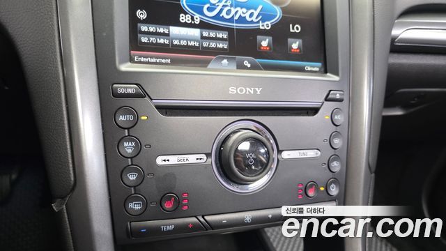 Ford Mondeo 2016 — photo 19
