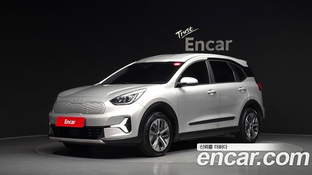 Kia Niro 2023 — photo 1